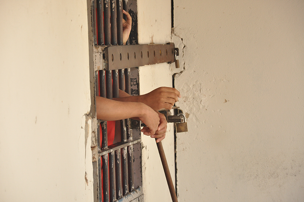 Servente de pedreiro que ficou 30 dias preso injustamente deve ser indenizado pelo Estado de Minas Gerais