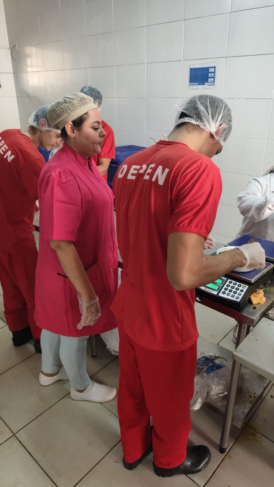 Presídio de Iturama forma custodiados pelo Projeto Cozinha-Escola