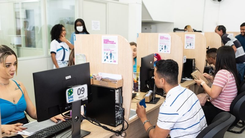 Sine Contagem inicia semana ofertando mais de 700 vagas de emprego