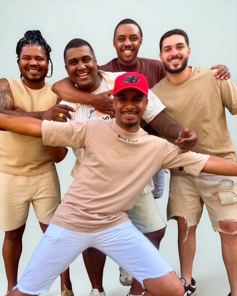 Grupo Art Subúrbio comanda Roda de Samba na Feira do Avião