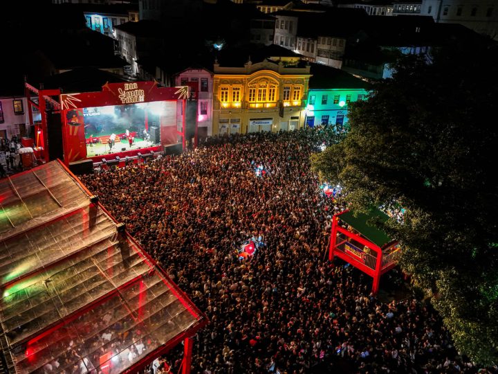 Diamantina prepara Carnaval 2026 com atrações nacionais, tradição e público estimado de 40 mil foliões diários