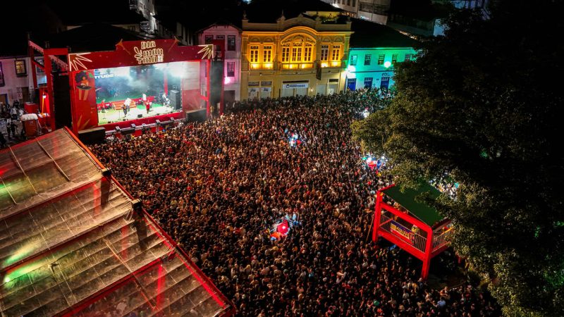 Diamantina prepara Carnaval 2026 com atrações nacionais, tradição e público estimado de 40 mil foliões diários