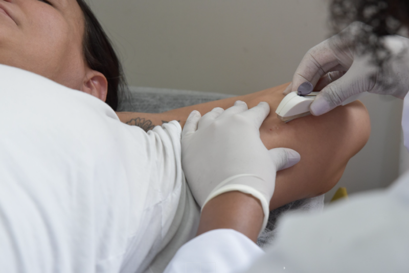 Saúde capacita médicos de família para ampliar acesso ao Implanon (método contraceptivo hormonal de longa duração)