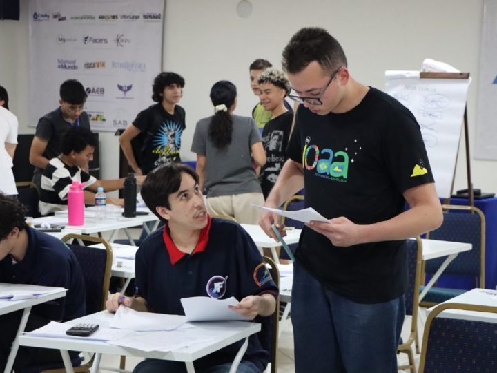 150 estudantes disputam vaga para as olimpíadas internacionais de astronomia e astrofísica