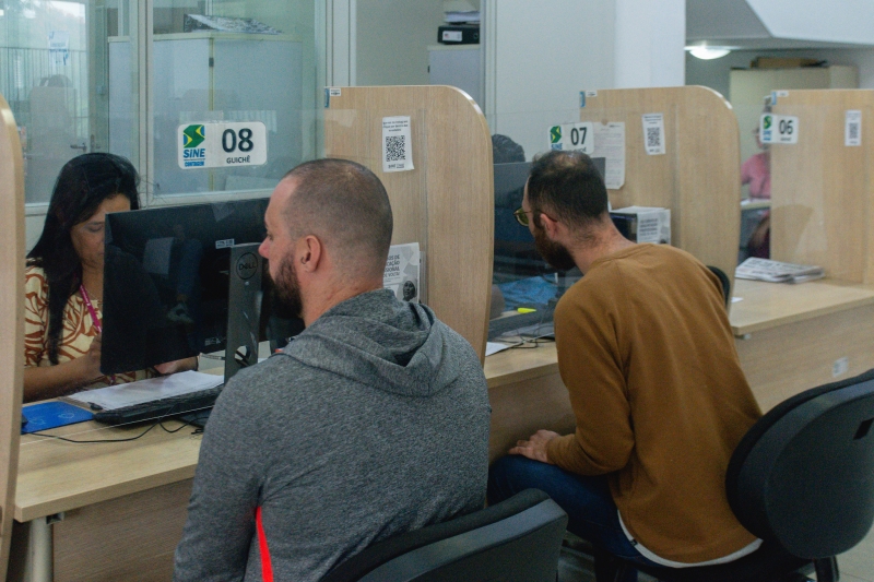 Com atualização diária de vagas, Sine oferece oportunidade com mais de 500 vagas de emprego