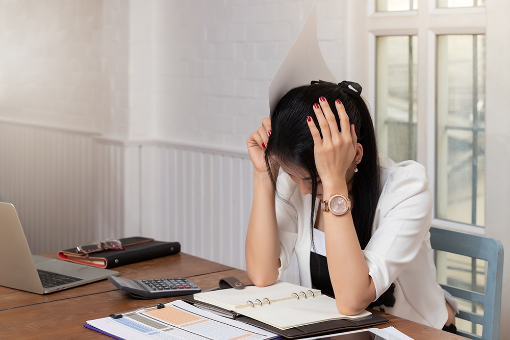 Estudante que teve curso extinto antes da formatura deve ser indenizada