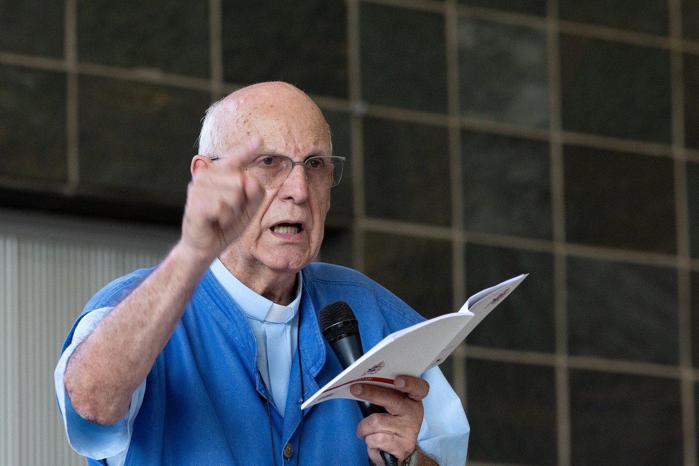 Na ALMG, Padre Júlio Lancellotti faz apelo por luta contra a pobreza