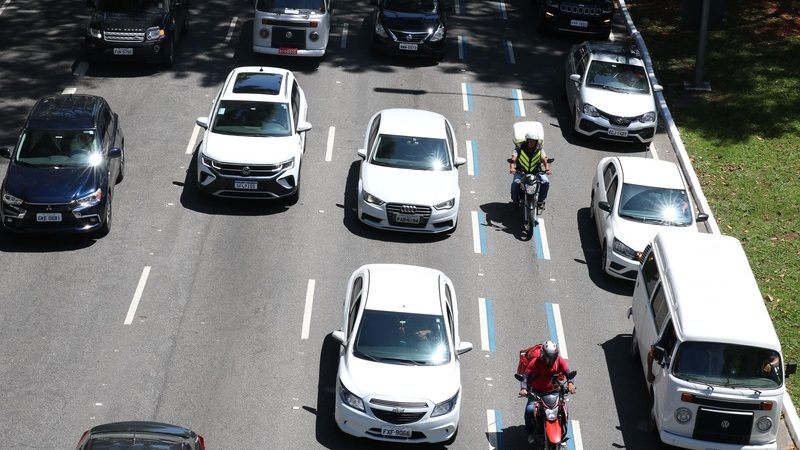 CDL/BH cobra autorização da Senatran para implantação de motofaixas na capital mineira