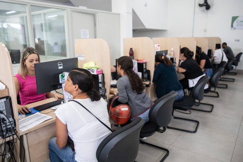 Feirão de Empregabilidade das Mulheres será neste sábado (14/3), com mais de 900 vagas