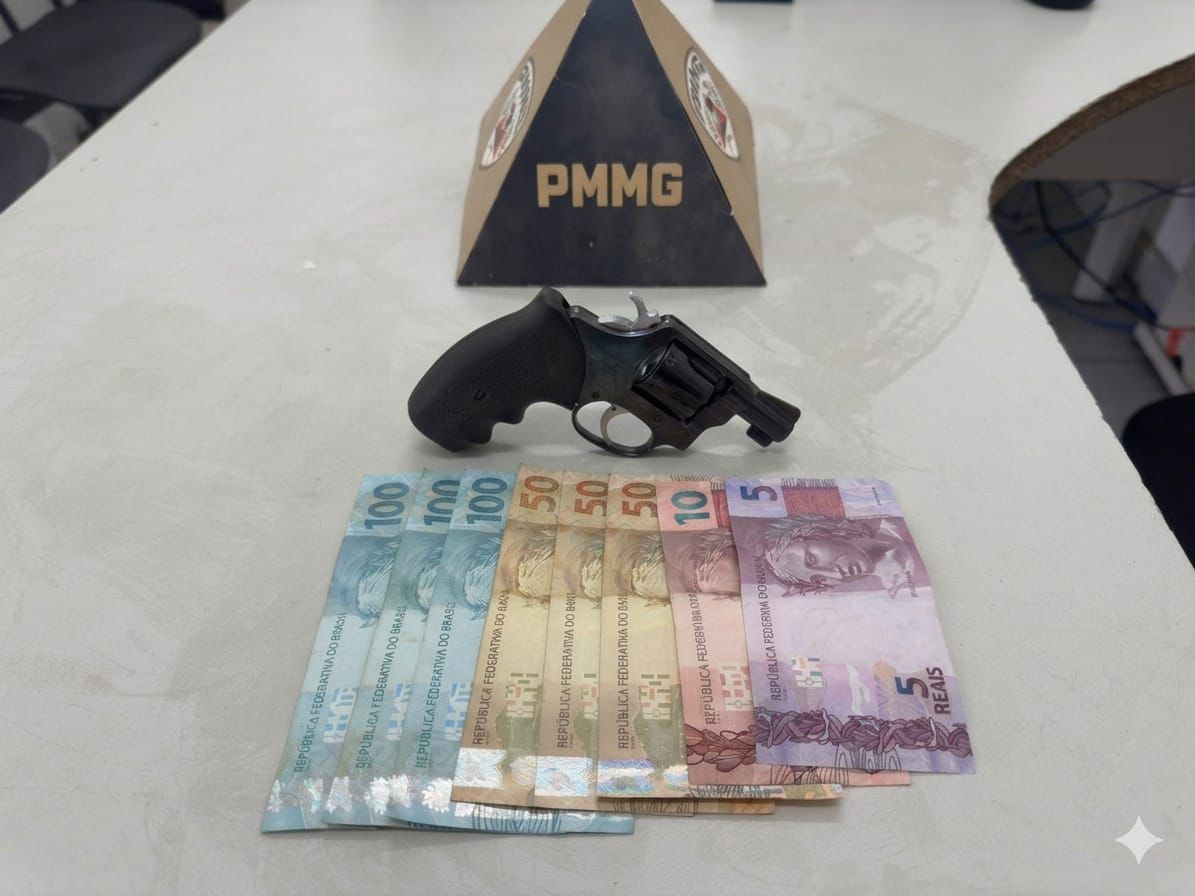 CONTAGEM: 18º BPM- Policiais apreendem drogas  e arama na região norte de Contagem