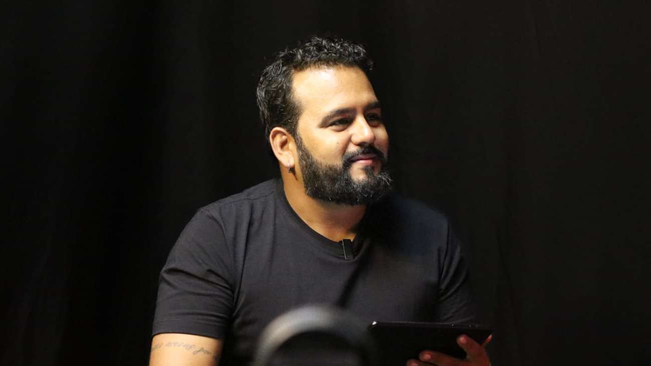 “MEU NEGÓCIO É ARTE”: SÉRIE MOSTRA COMO ARTISTAS TRANSFORMAM PAIXÃO EM GANHA-PÃO