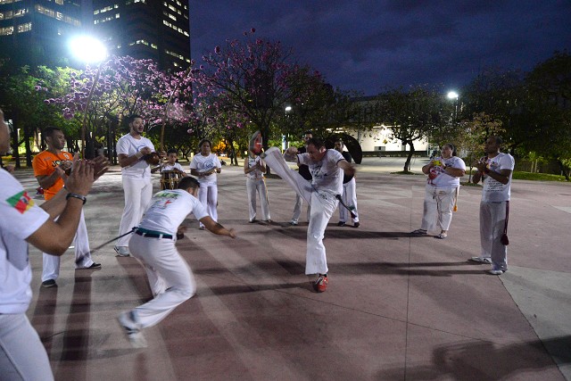 Capoeira passa a integrar ensino de história e cultura afro-brasileira