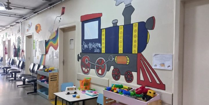 Paredes que acolhem: arte transforma experiência de pacientes pediátricos do Hospital das Clínicas da UFMG