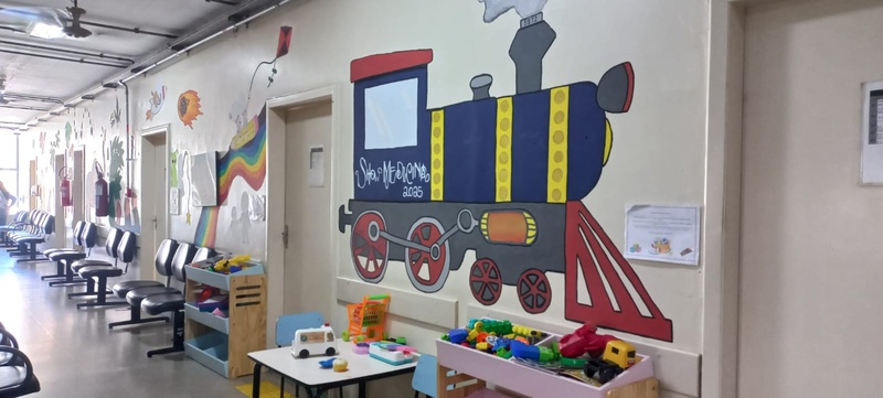 Paredes que acolhem: arte transforma experiência de pacientes pediátricos do Hospital das Clínicas da UFMG