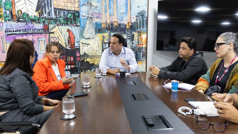 Parque Girassol: Bárbara Botega debate  com prefeito a implantação de projeto inovador para inclusão de crianças autistas
