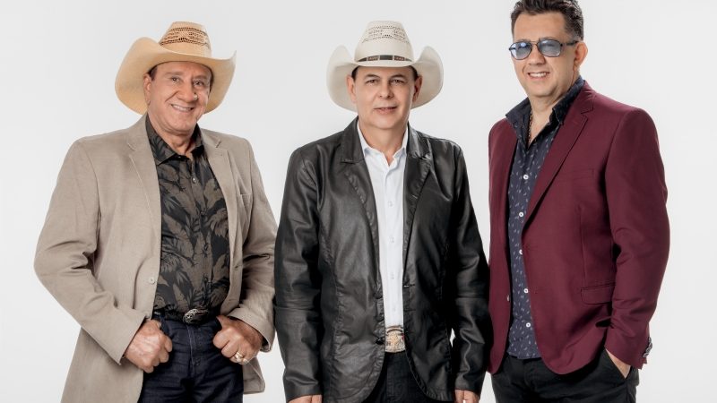 Trio Parada Dura fecha o Arraiá de Contagem com grandes sucessos