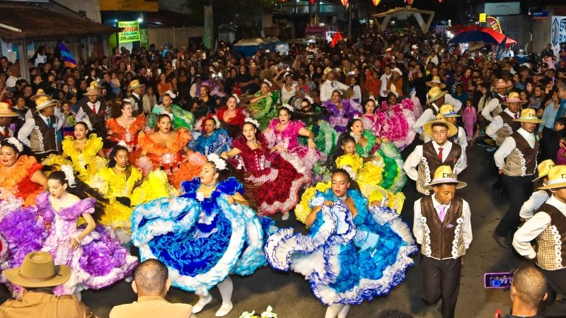Arraiá se despede com programação especial e encerramento de renome nacional