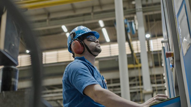 TSEA oferece mais de 100 oportunidades de emprego e estágio em meio à expansão das operações